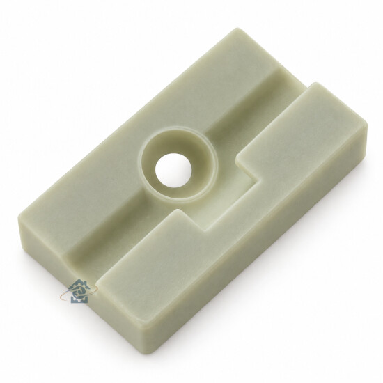 Crochet de portillon freezer Whirlpool / Indesit / Ariston Hotpoint - 480131100599